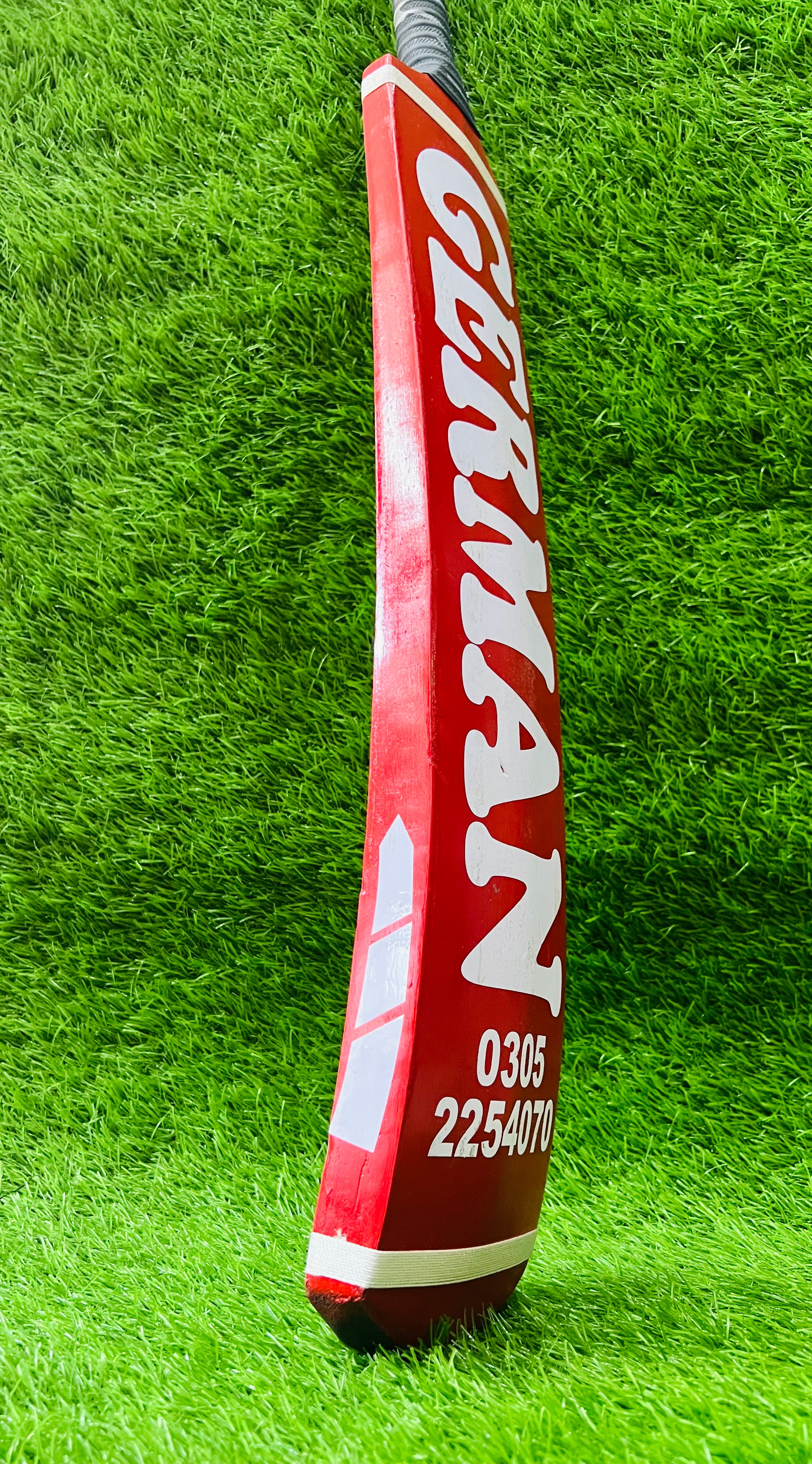 GERMAN COCONET BAT MALASHIAN CAN HANDLE